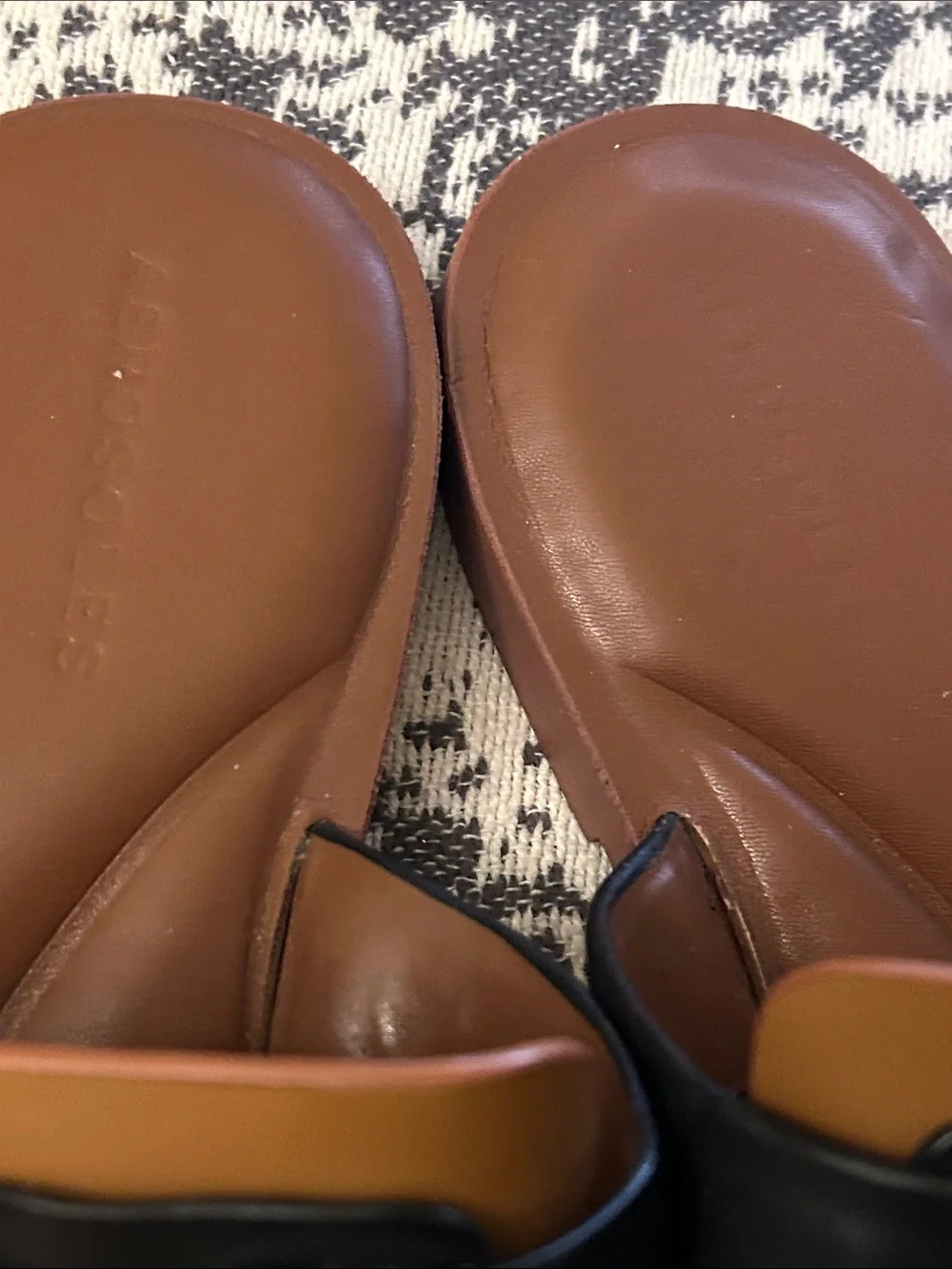 AEROSOLES Two-Tone brown& Black Leather Slide Sandals with Gold Chain size 10.